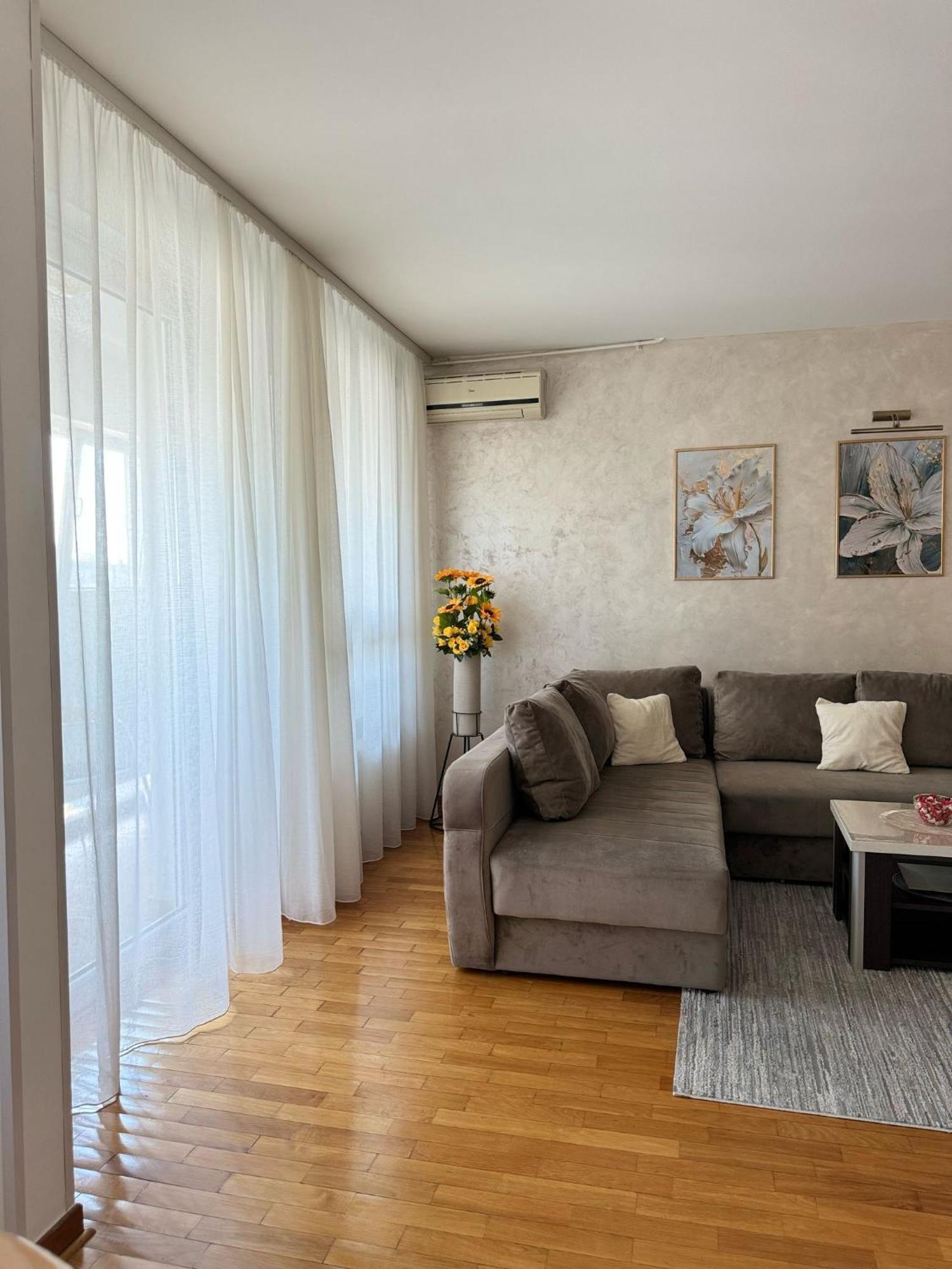 Manhattan Apartman Belvil Белград Екстер'єр фото